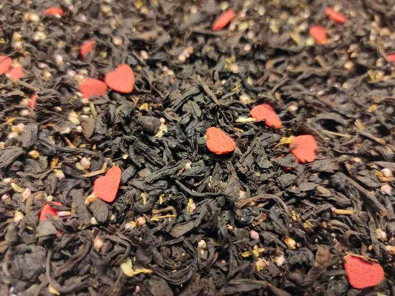 rosa bis wolkig schwarzer tee